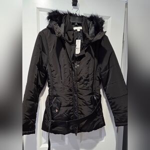 New York & Co. Women's Black Puffer Jacket w/belt and detachable hood Size M.